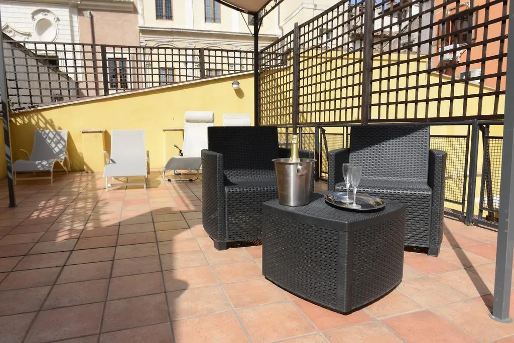 Casa Campo De' Fiori Rome 2*,