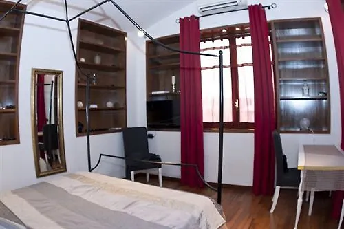 Casa Campo De' Fiori Rome Bed & Breakfast